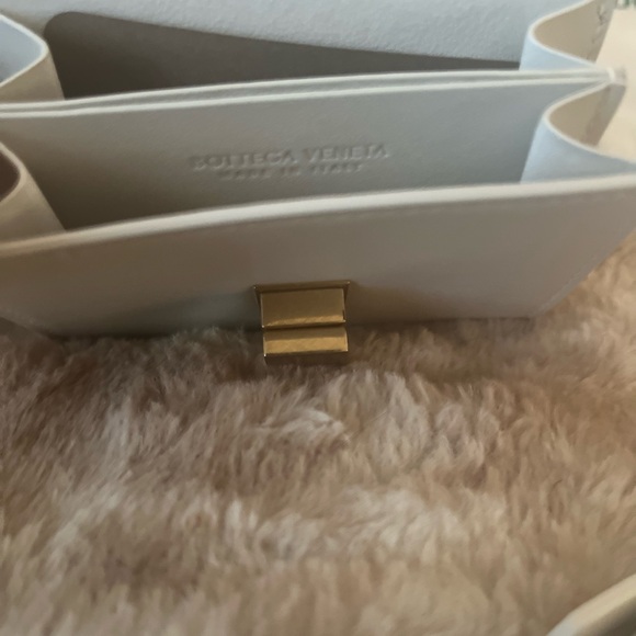 Bottega Veneta Card/Wallet Belt Bag in White - Picture 6 of 8